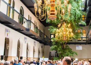 Hulstkampgebouw lr 9 min 1