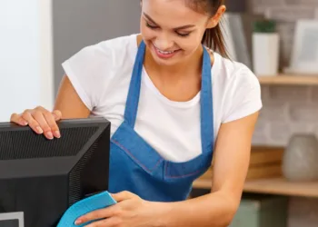 Schoonmaakster kantoor