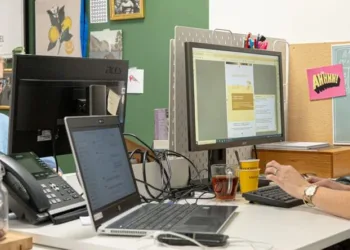 Hutten servicekantoor banner min