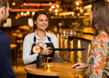 Medewerker bediening bar amsterdam johan cruijff arena