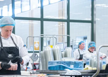 20210906 Hutten Keuken medewerkers 64084 1 min