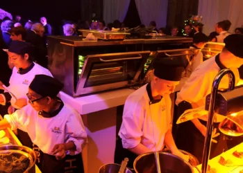 20131211 Hutten Hermes 6949 1